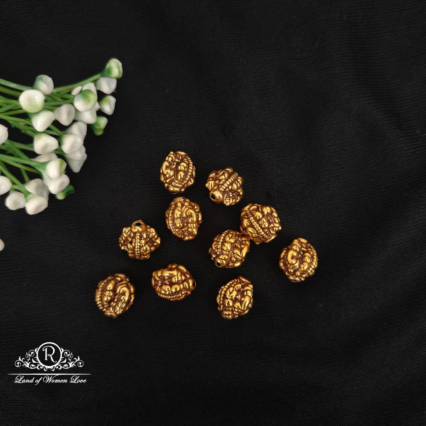 92.5-SILVER NAKSHI BALLS-RCP210