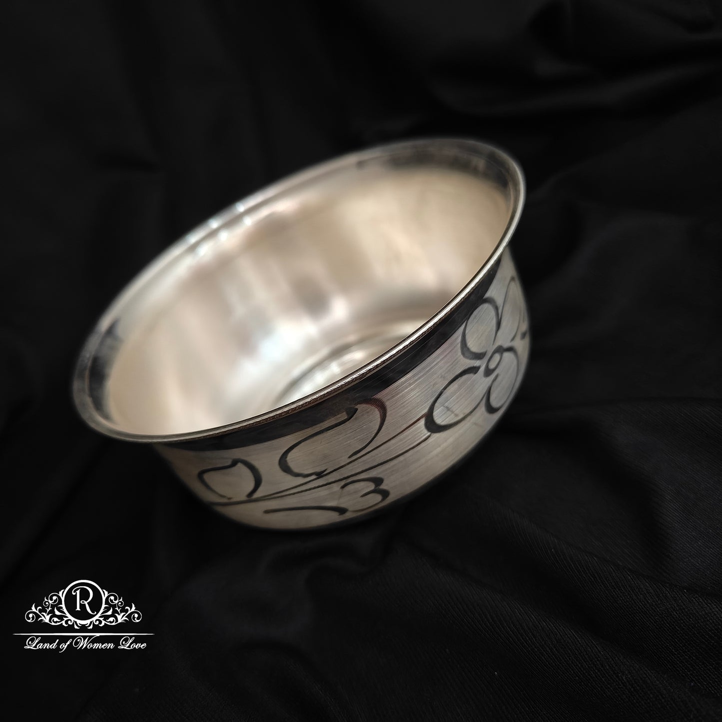 SILVER PRASADAM BOWLS-RCRS079