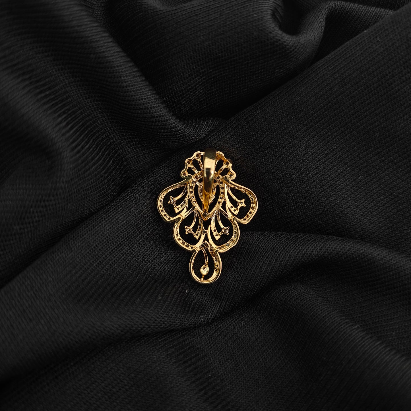 92.5 Silver diamond finishing pendent with ruby stone -RCR111