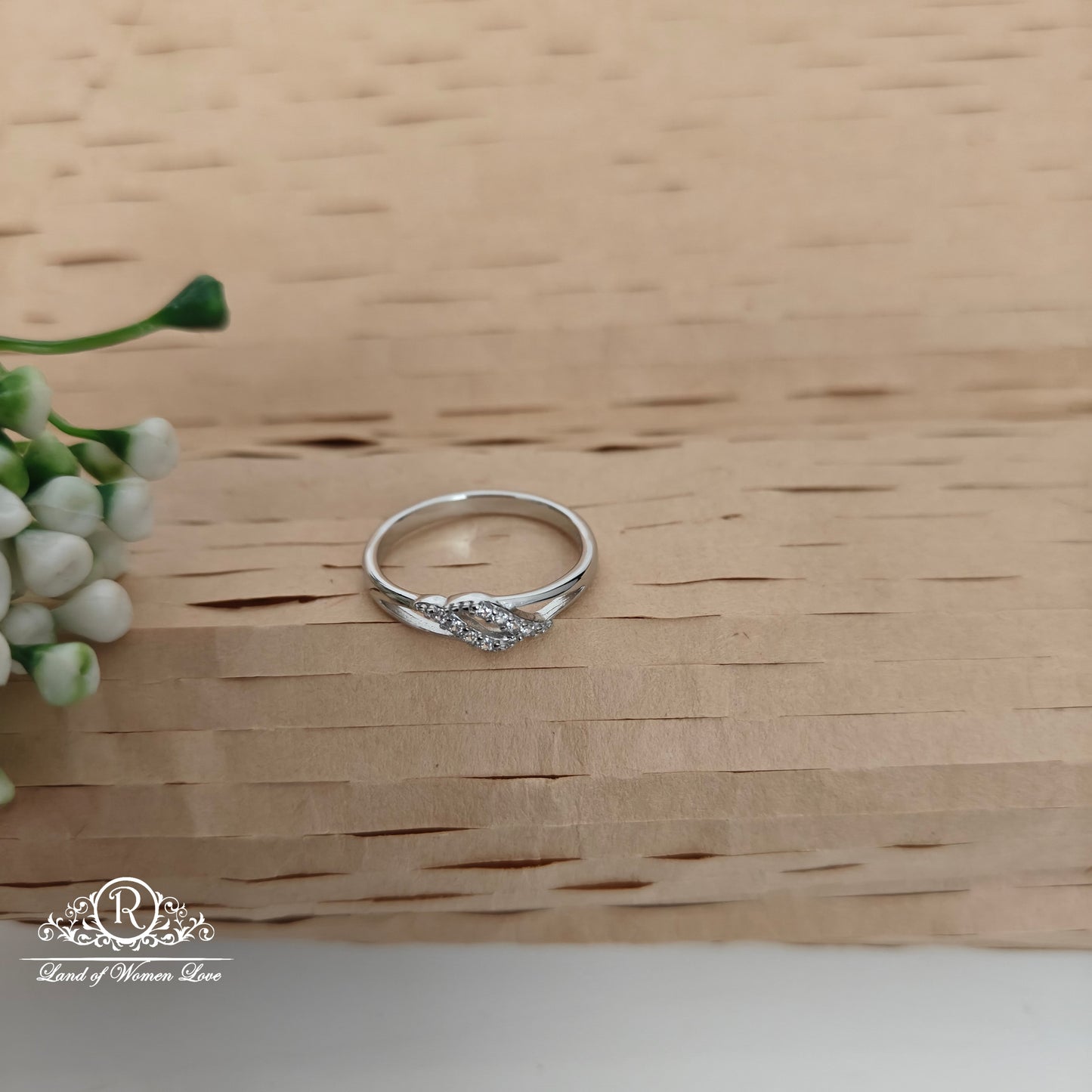 92.5 SILVER FANCY FINGER RING -RCG337