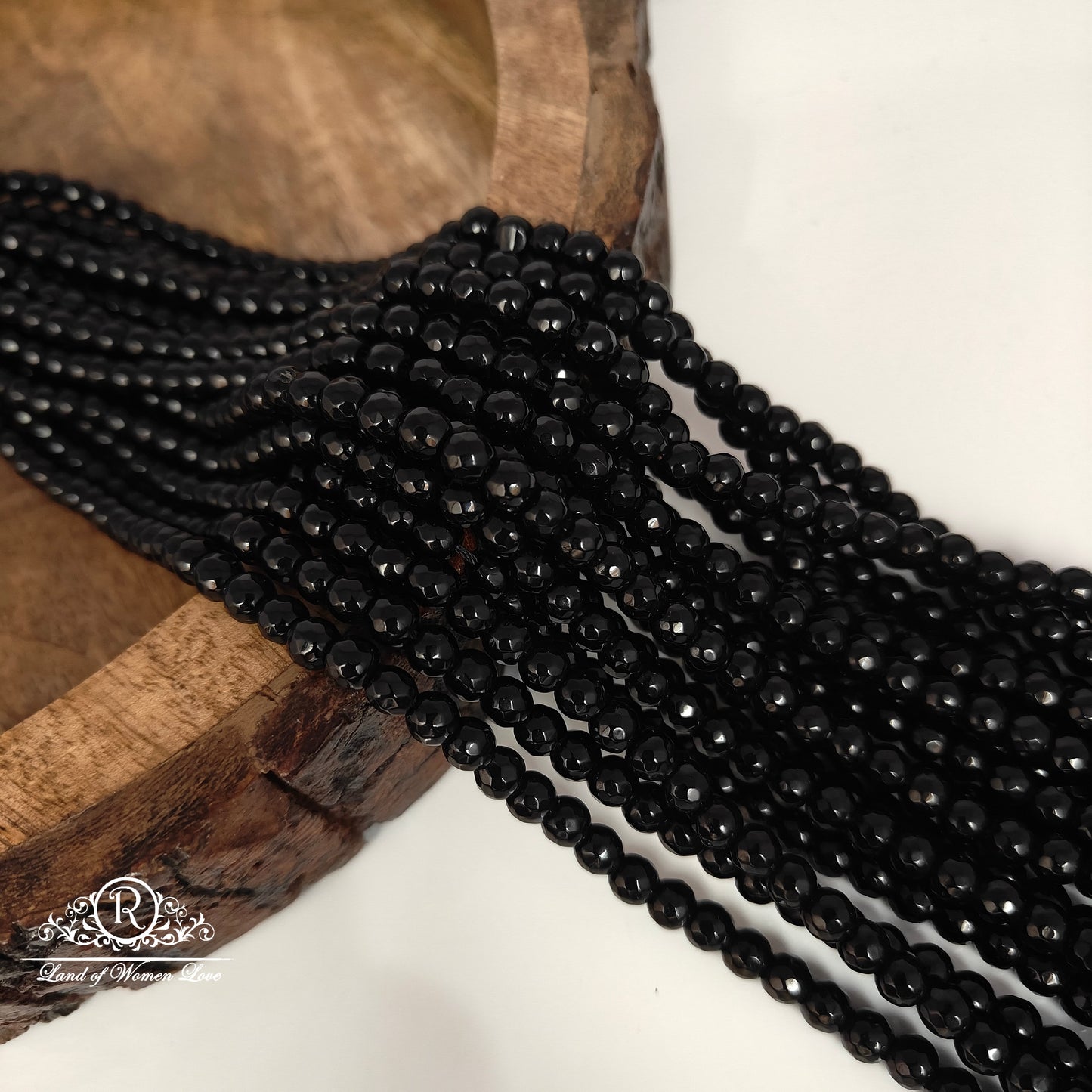 ROUND BLACK BEADS-RCMR40