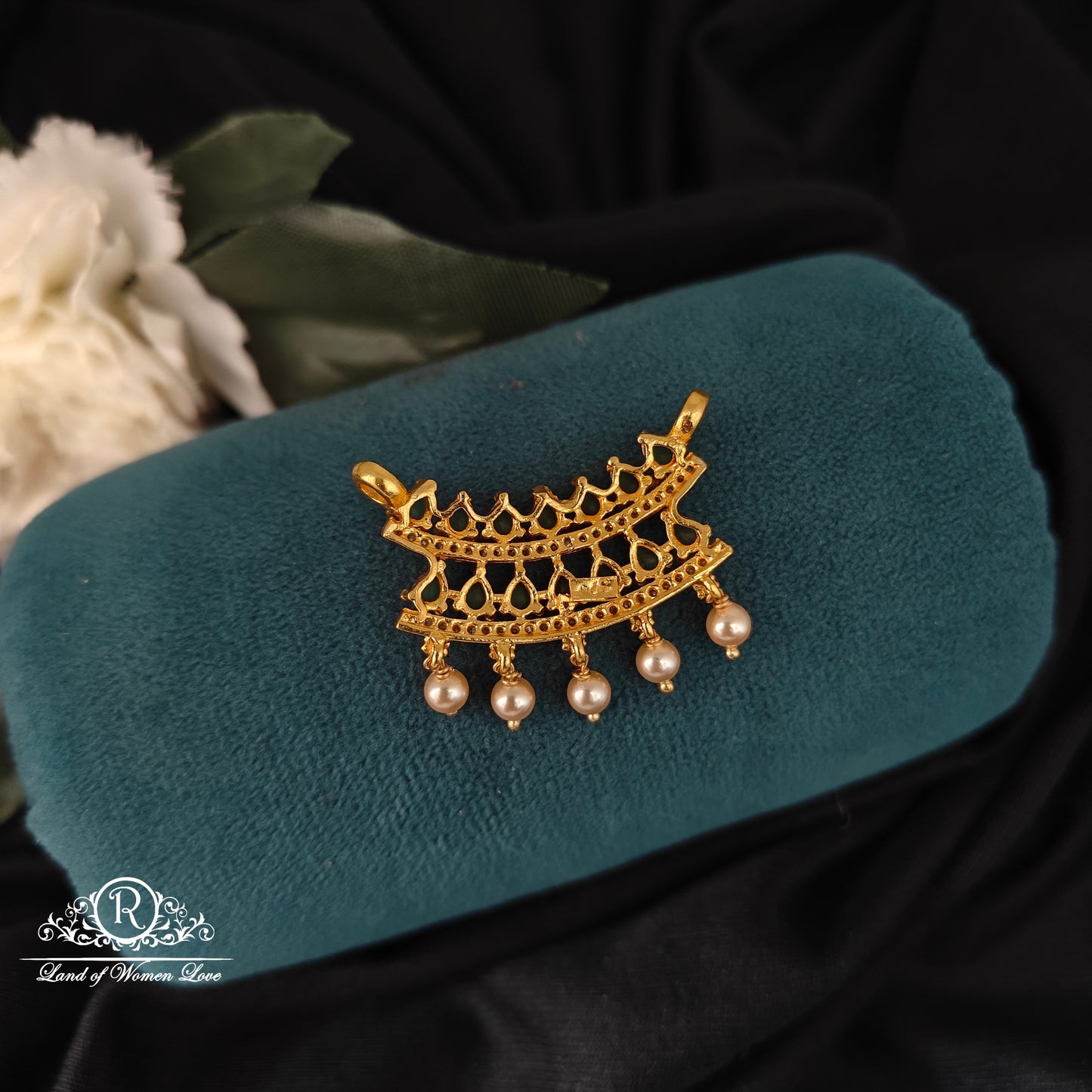 92.5-SILVER GREEN STONEI MALA LOCKET -RCM1527