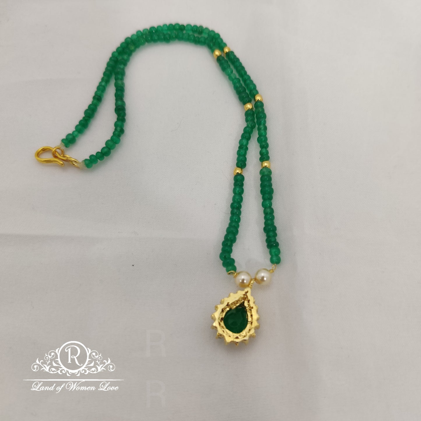 Emerald beads real look with silver locket and silver balls&hook - RCMJ147