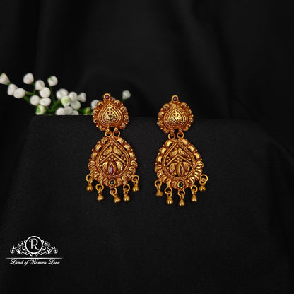 chandbali 92.5 silver simple and cute chandbali earrings with hanging gold balls -rcz82 92.5 silver ramala jewelry / ramala collections