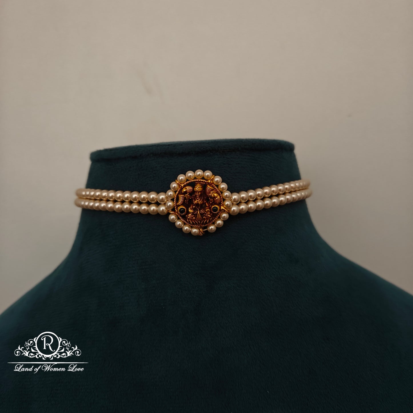 pendant 92.5 silver simple and cute pearls chocker with lakshmi devi pendant -rch891 92.5 silver ramala jewelry / ramala collections