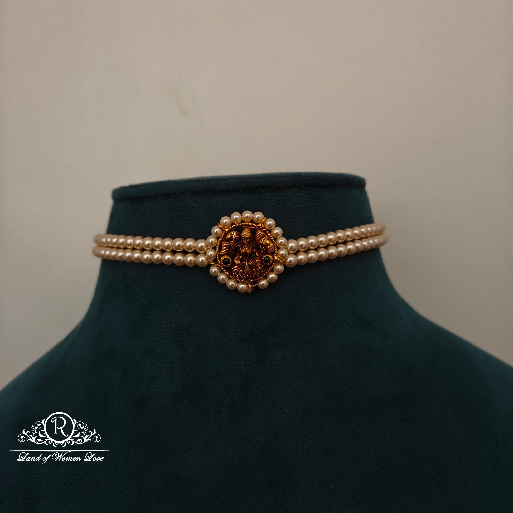 pendant 92.5 silver simple and cute pearls chocker with lakshmi devi pendant -rch891 92.5 silver ramala jewelry / ramala collections