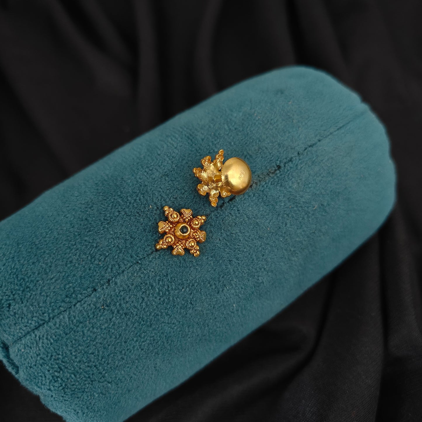 92.5 Silver small earrings-RCJR915