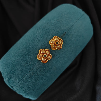 92.5 Silver stud model earrings -RCJR914