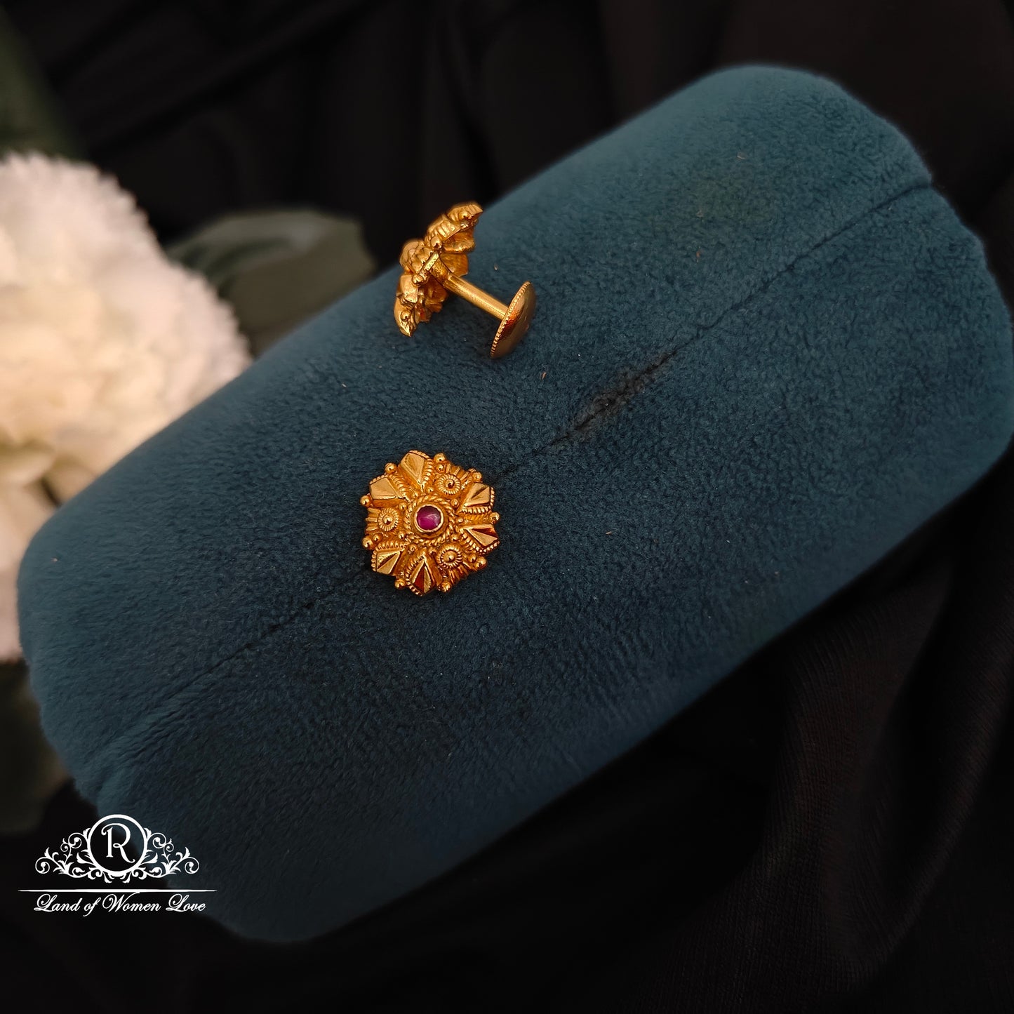 Silver flower design earrings -RCNS049