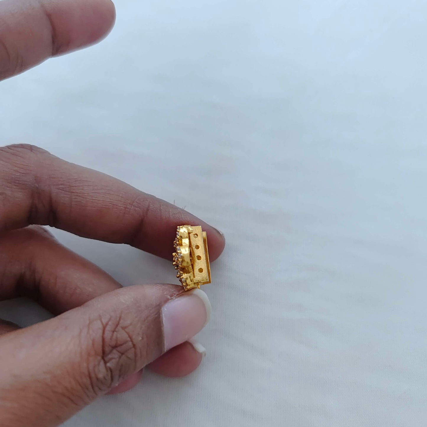 Silver CZ-flower side locket -RCD373