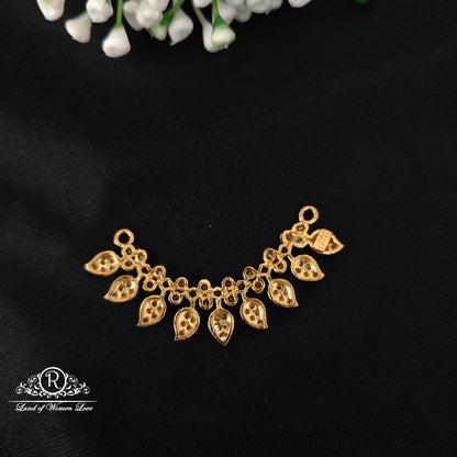 92.5 silver simple and Cute mala locketwith green stones-RCJR991