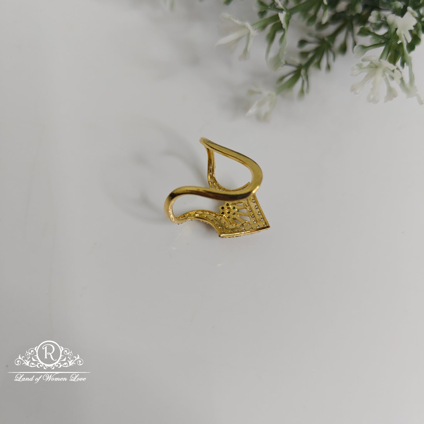 92.5 Silver Green and white stones Vanki Ring-RCDS0173