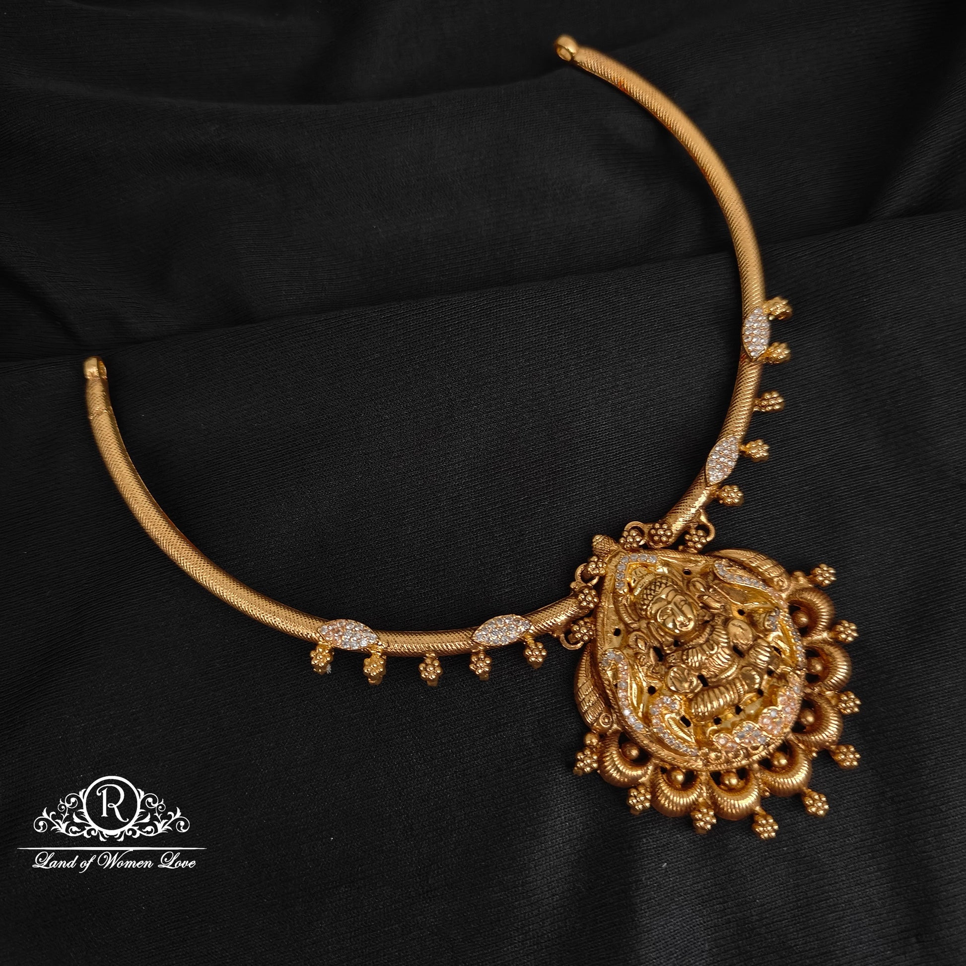 92.5 silver simple and cute lakshmi devi design nakshi kante -rcm171 92.5 silver ramala jewelry / ramala collections