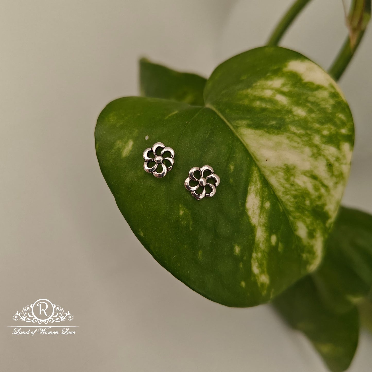 stud silver kids small earrings flower model-rchs1 92.5 silver ramala jewelry / ramala collections