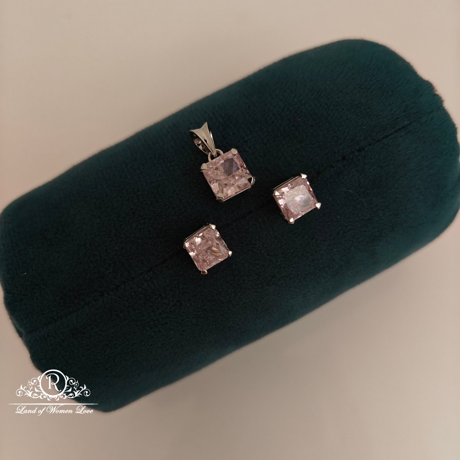 earrings 92.5 silver simple and cute earrings with locket -rcle06 92.5 silver ramala jewelry / ramala collections