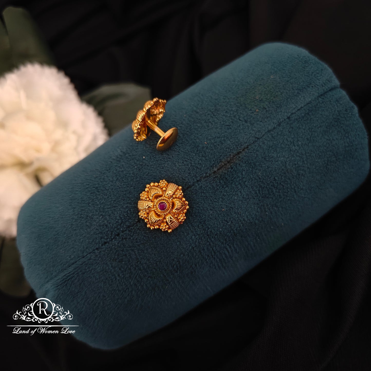 Silver flower design earrings RCMS047