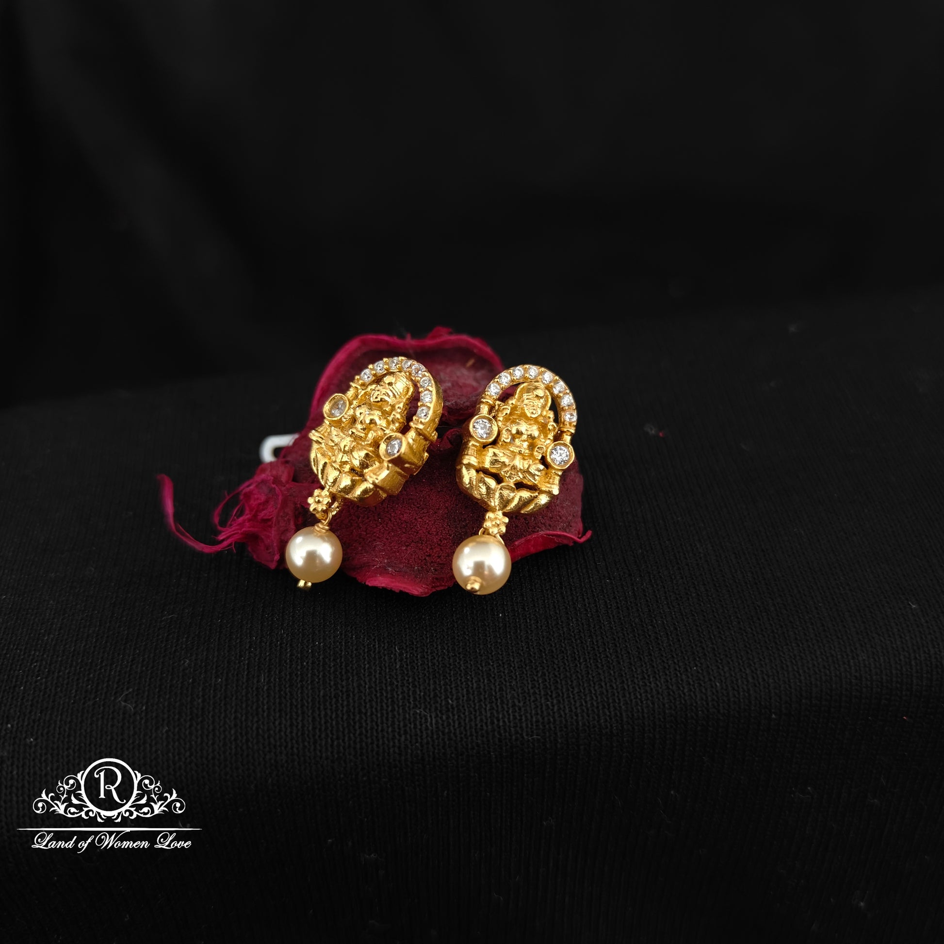 earrings silver lakshmi devi earrings -rcm390 92.5 silver ramala jewelry / ramala collections