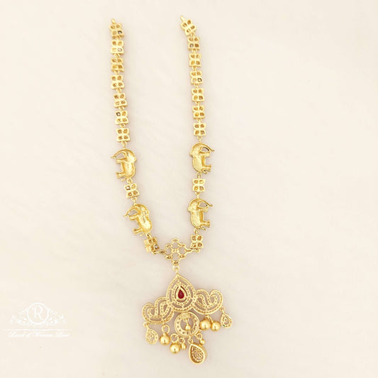 Silver With Elephant Design White&Kempu Stones Necklace-C126