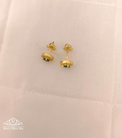 Silver Green Stone Small Stud Earrings-M375