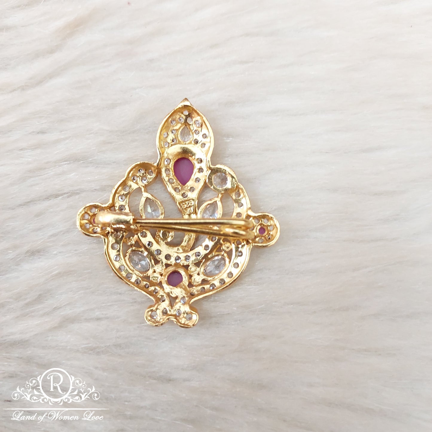 Silver Saree Pin designs