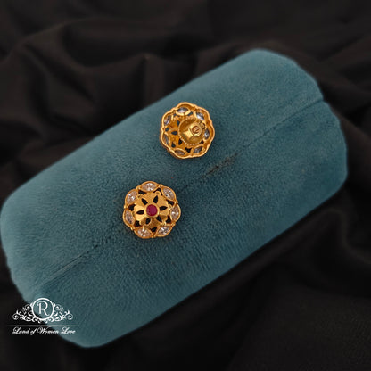 92.5 silver simple and Cute earrings with flower design- RCCP455