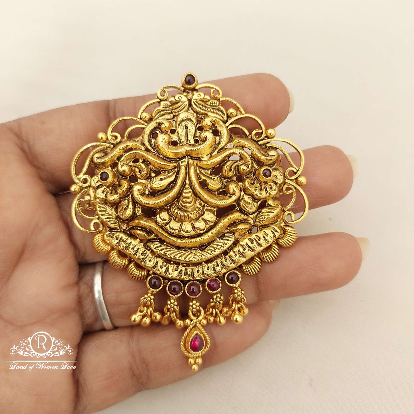 Silver Kempu Stones Locket-V046