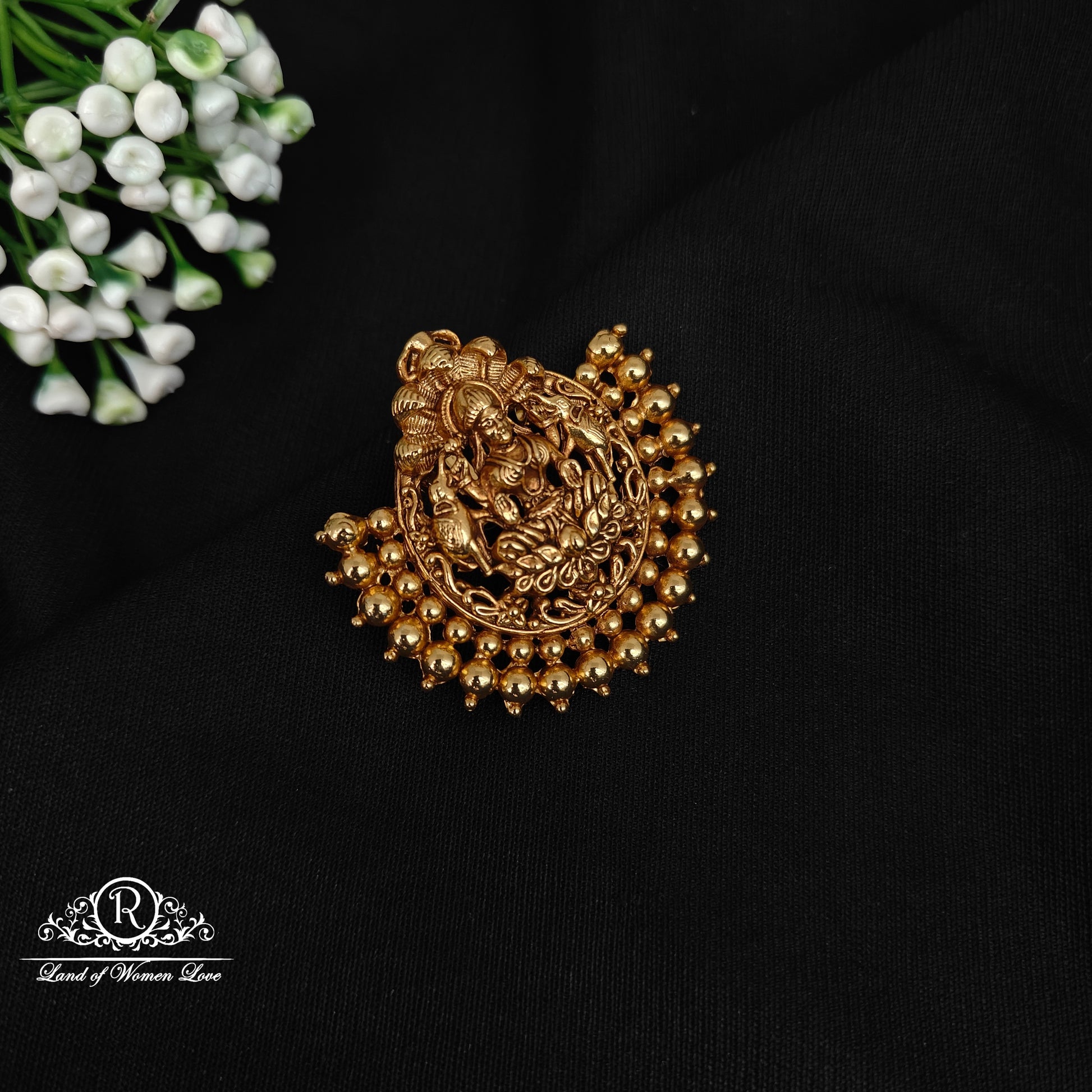 pendant 92.5 silver simple and cute lakshmi devi pendant -rcm315 92.5 silver ramala jewelry / ramala collections