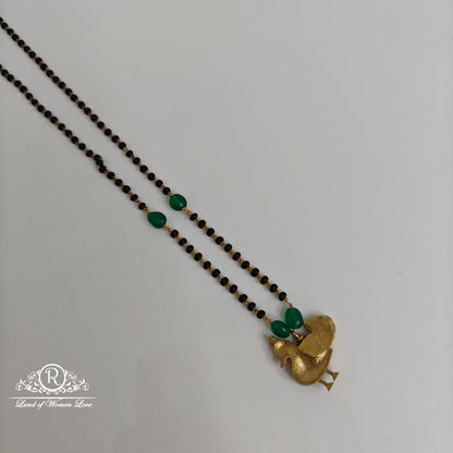 92.5 silver Simple and Cute  Black Beads with kundan stones locket-RCH786