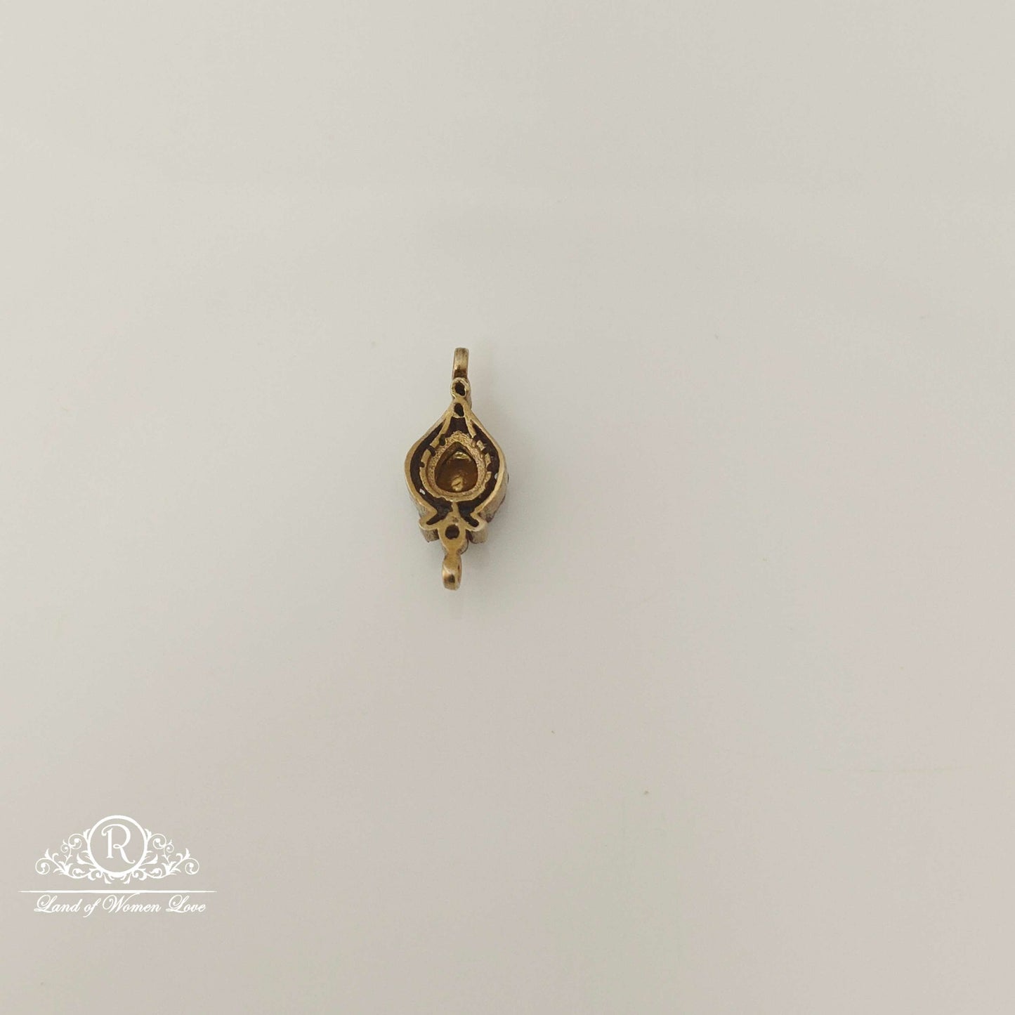 Silver Moissanite Design Small Locket-RCMJ191