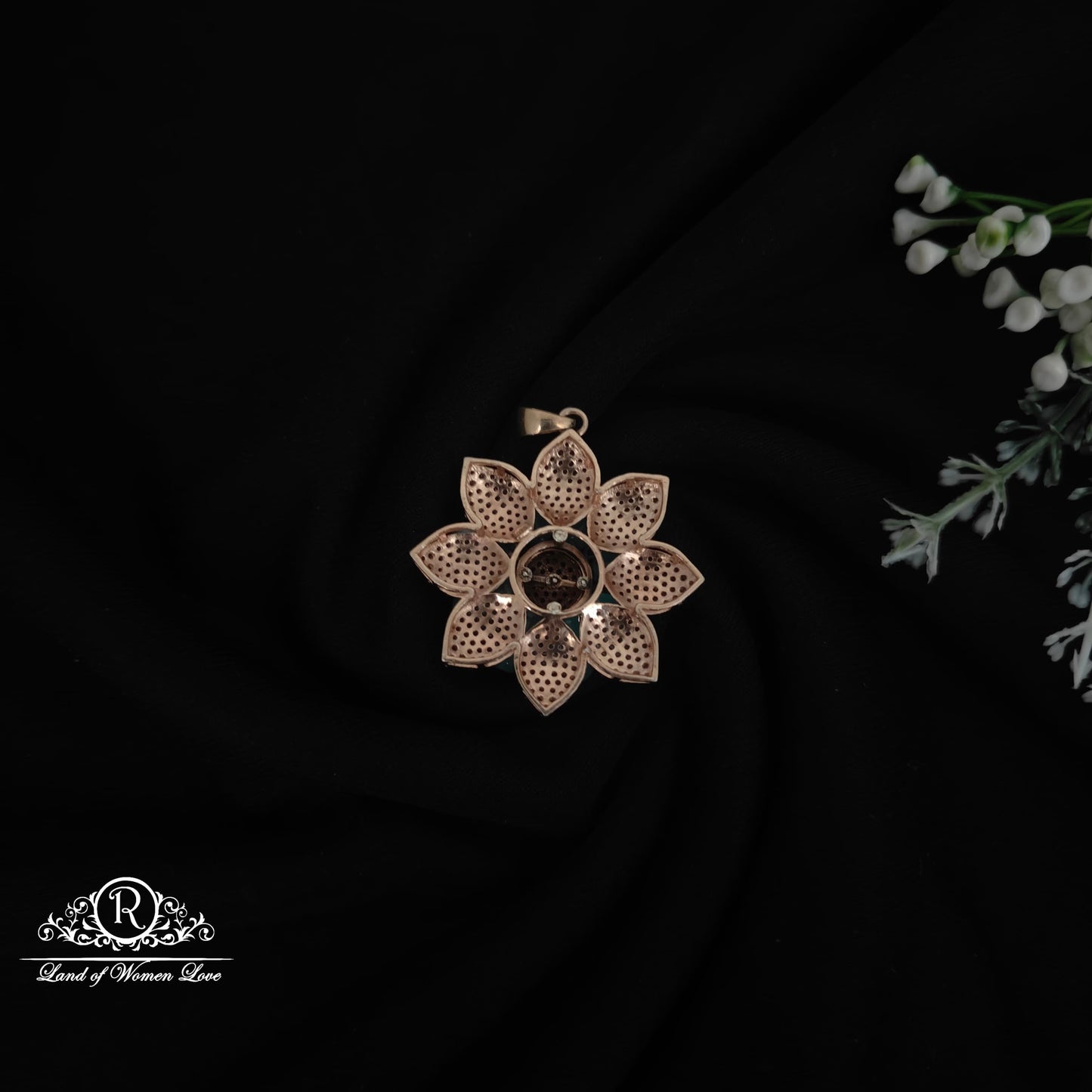 92.5 Silver Fusion Rose gold polish Flower design Locket-RCM1059