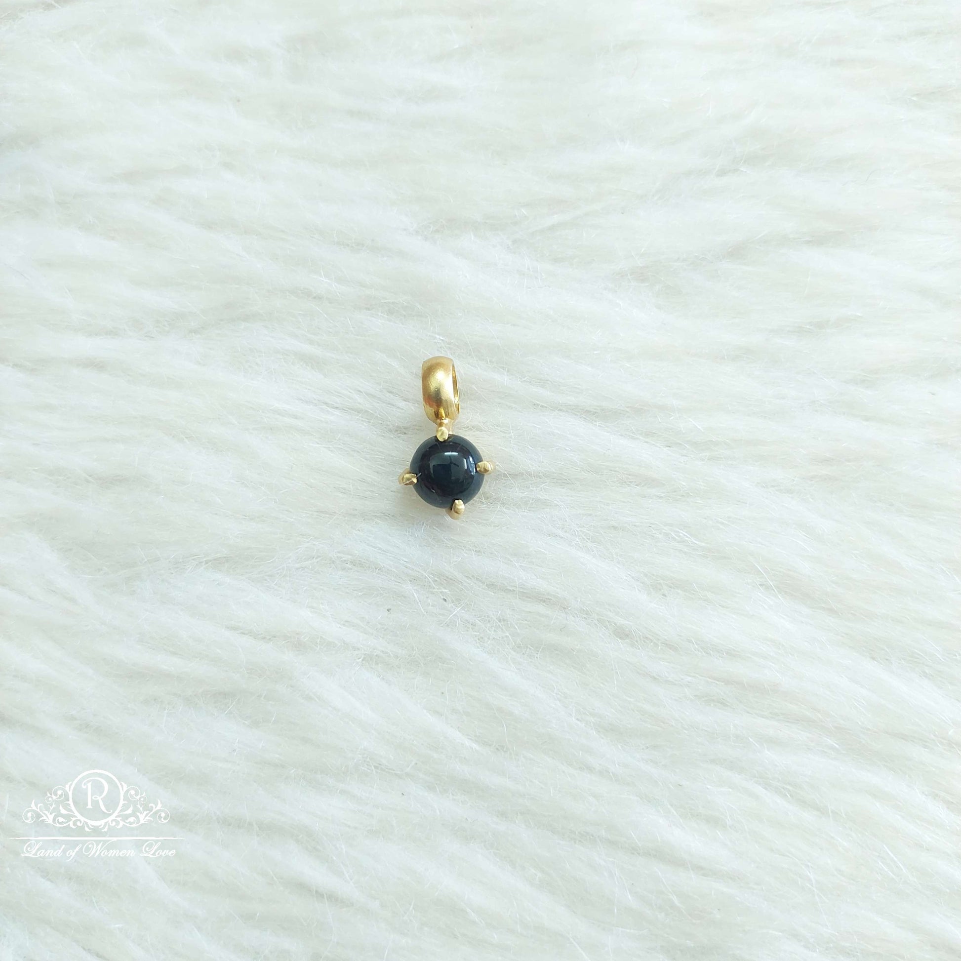 silver small black stone locket-sa570 92.5 silver ramala jewelry / ramala collections