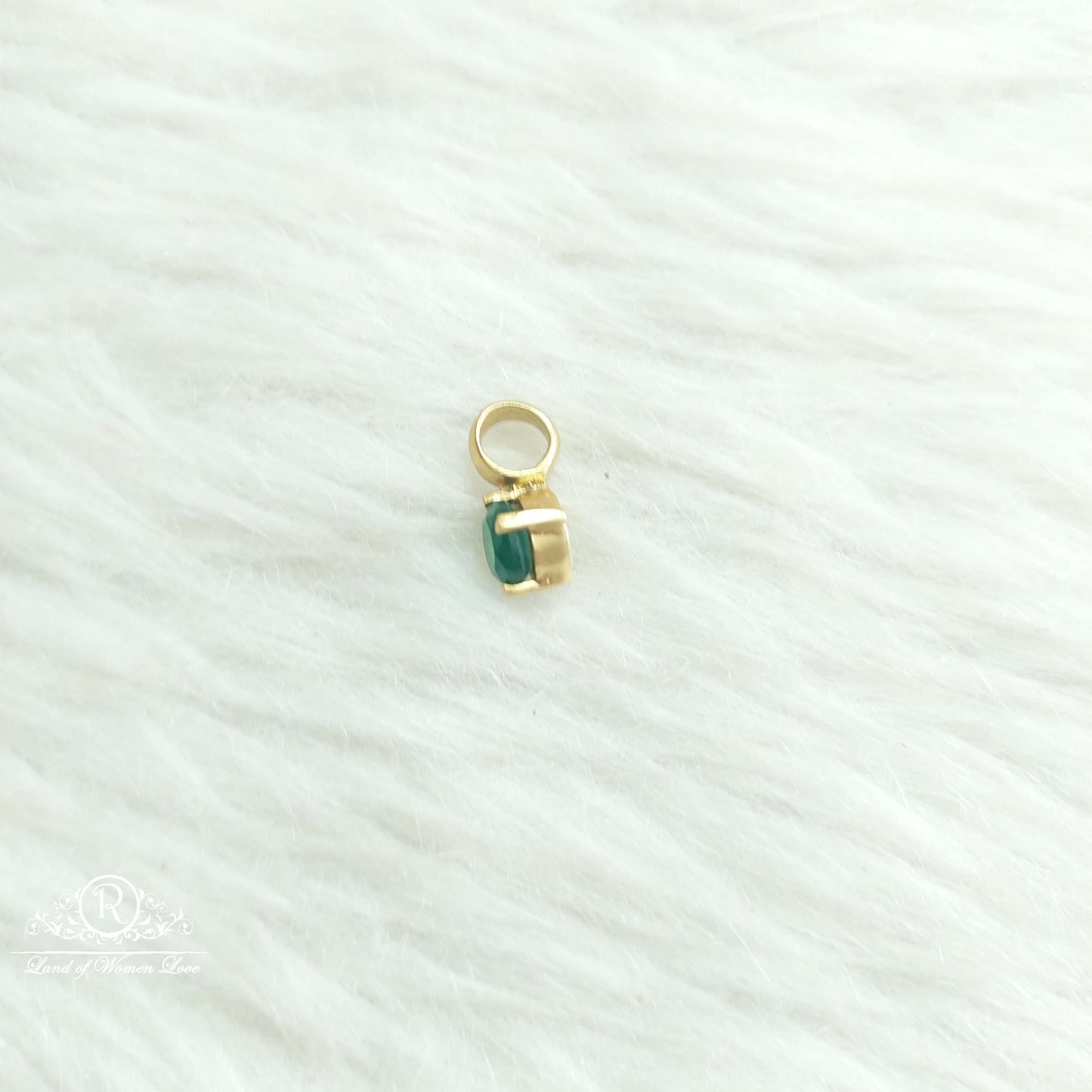 Silver Small Green Stone Locket-SA566