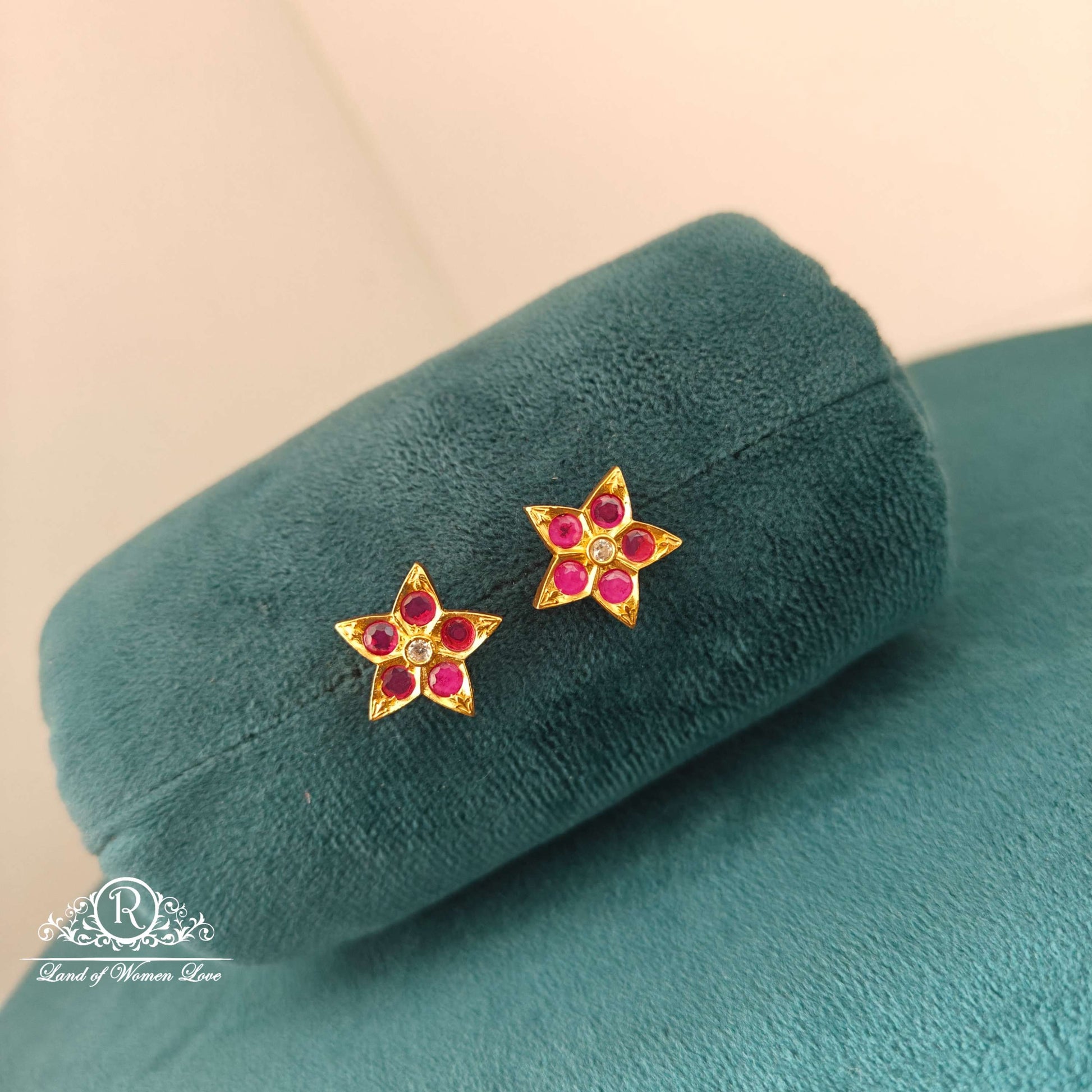 stud flower design silver studs-rc94-60m077 cz 92.5 silver ramala jewelry / ramala collections