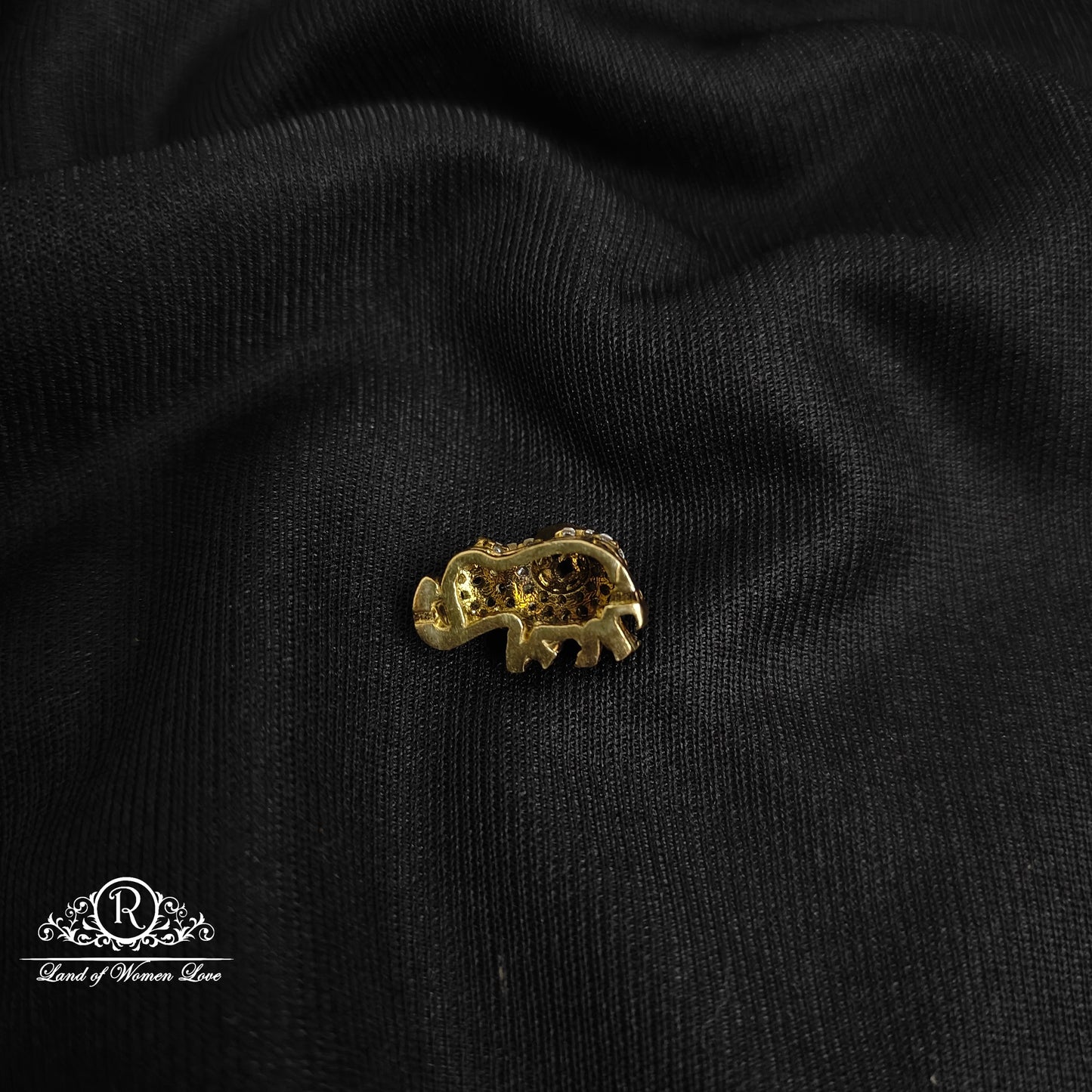 92.5 Silver Victorian Elephant design side lockets-RCP098