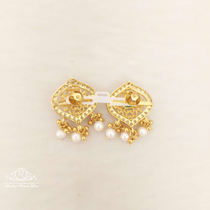 Silver CZ- White Stones Earrings-M138