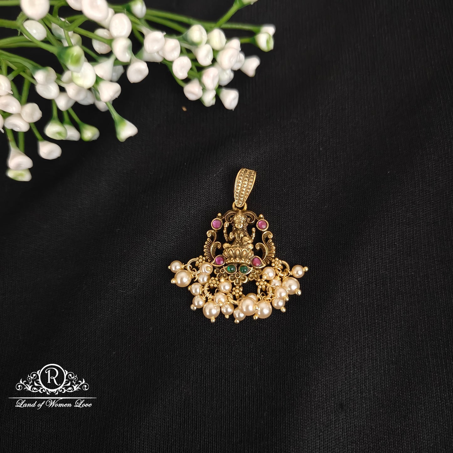 pendant silver nakhi lakshmi devi pendant -rcnj014 92.5 silver ramala jewelry / ramala collections