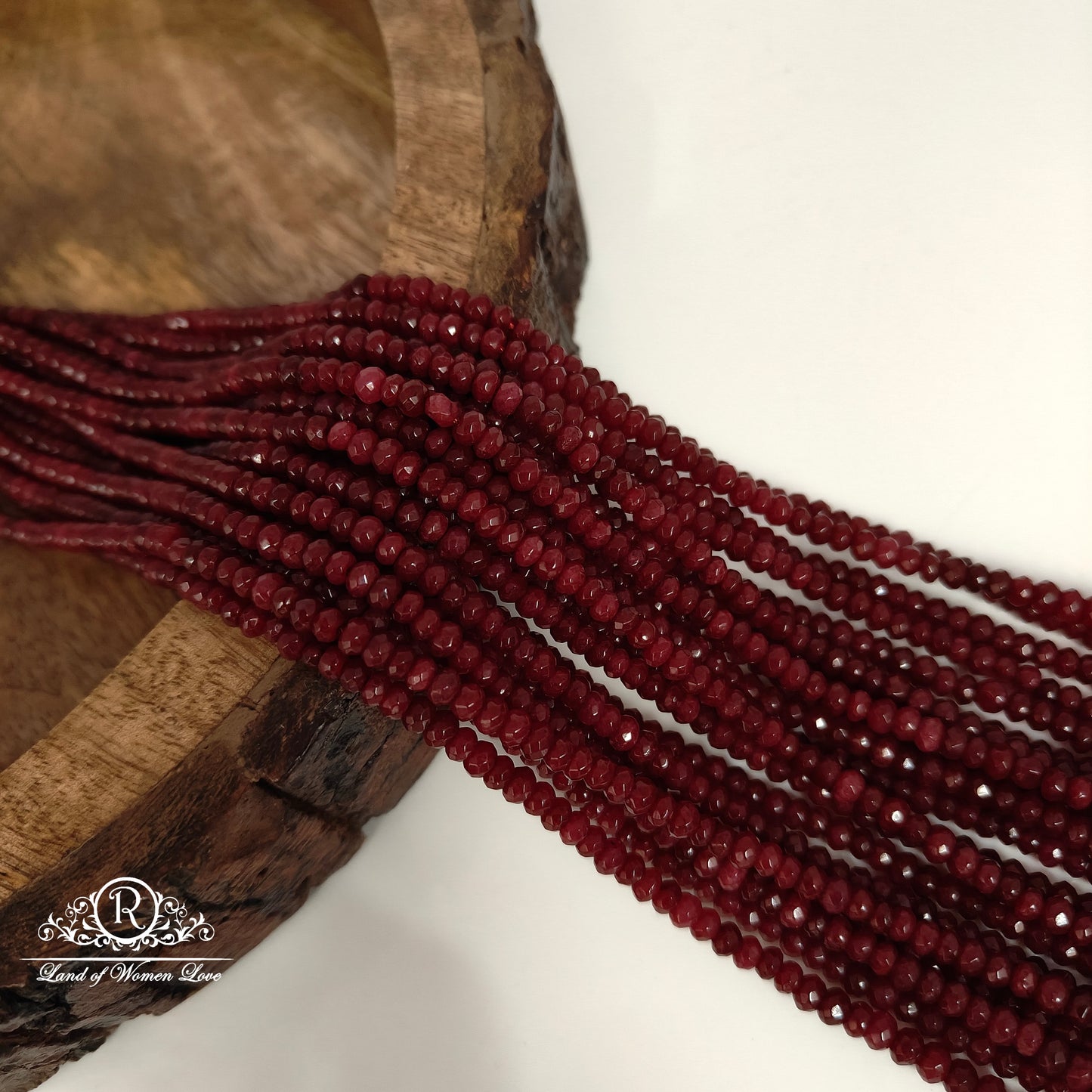 Cutting red beads-RCMR34-2