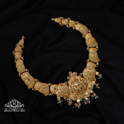 92.5-SILVER LAKSHMI DEVI WITH PEACOCK DESGIN NECKLACE-RCZ957