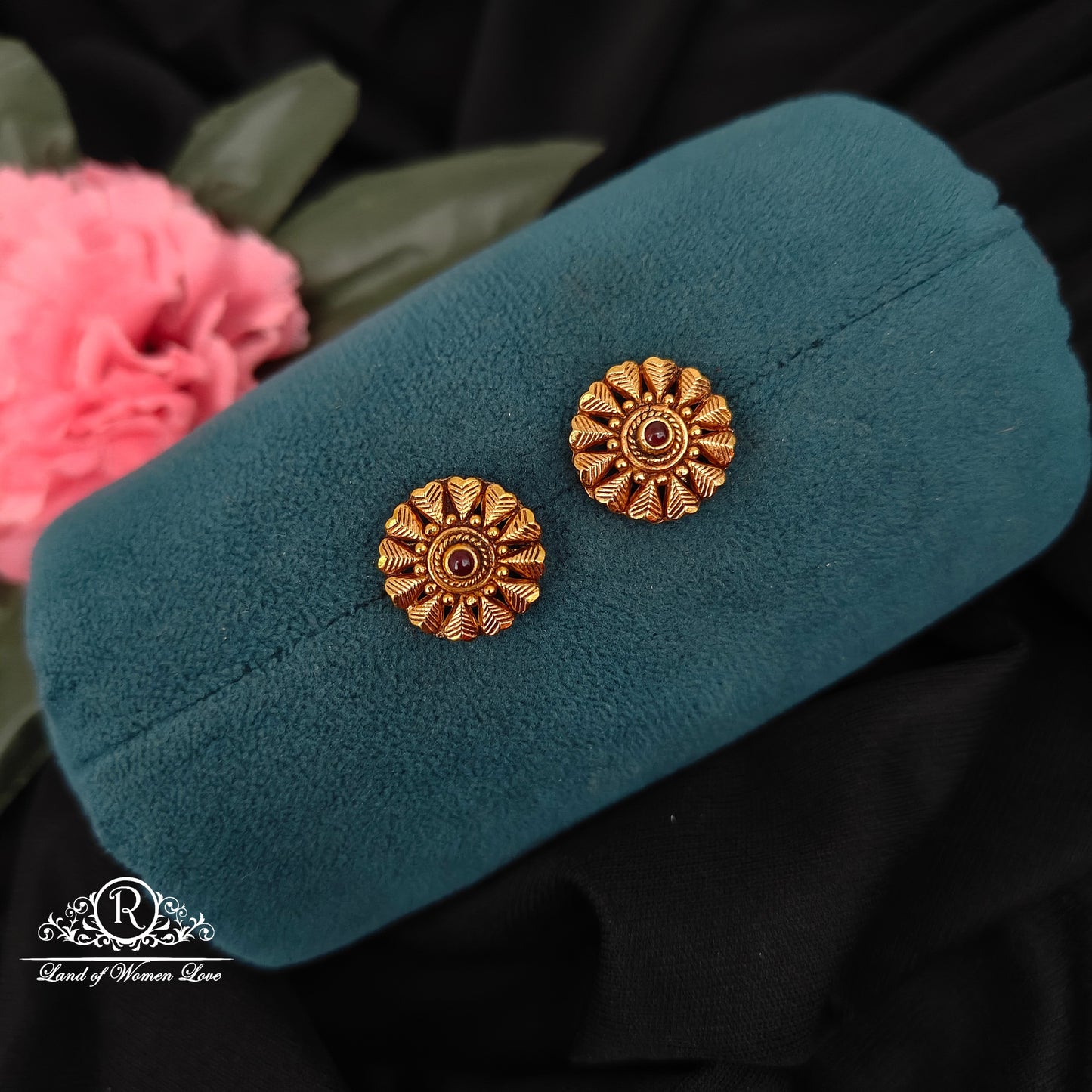 92.5-SILVER STUDS -RCZ1017