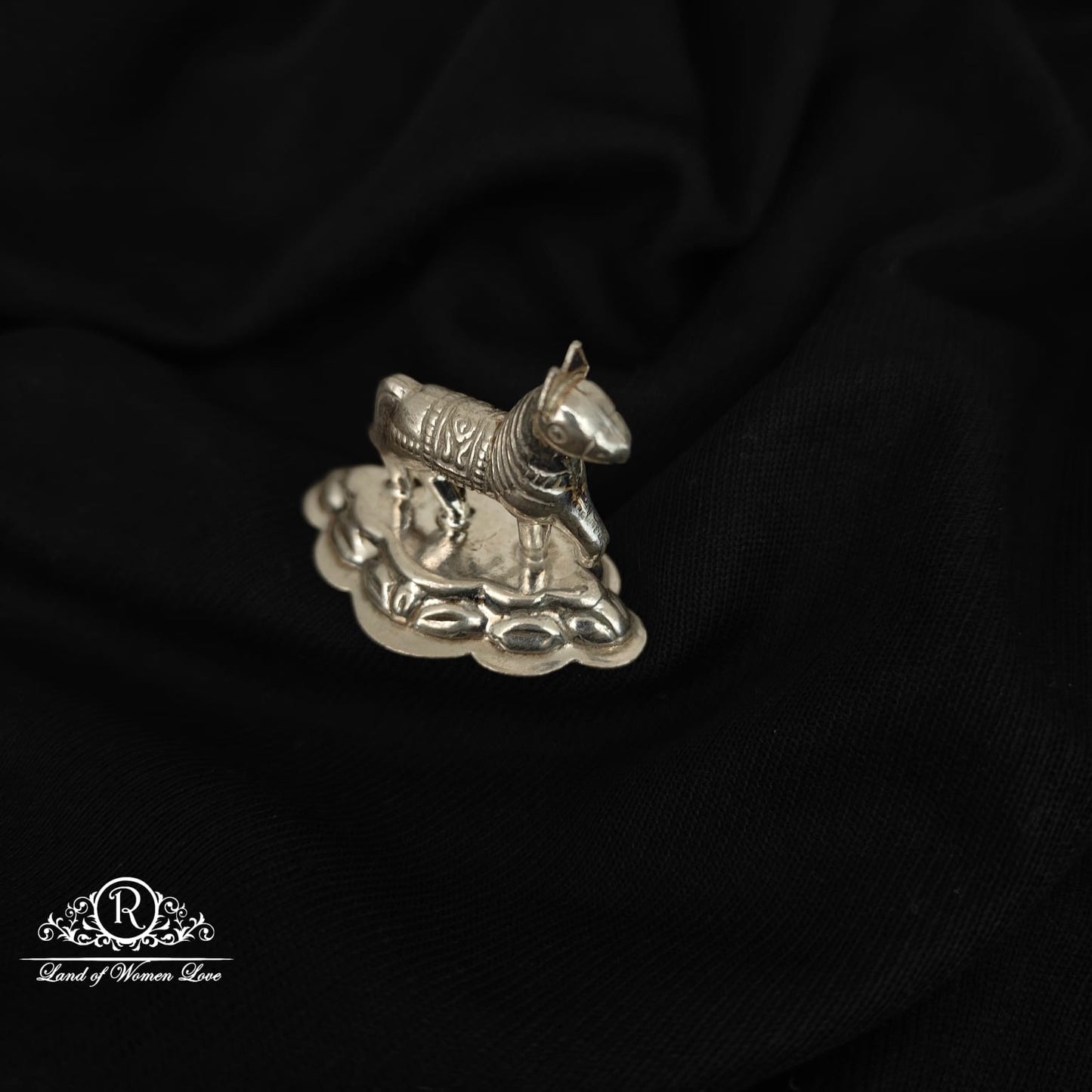 SILVER HORSE-RCRS111