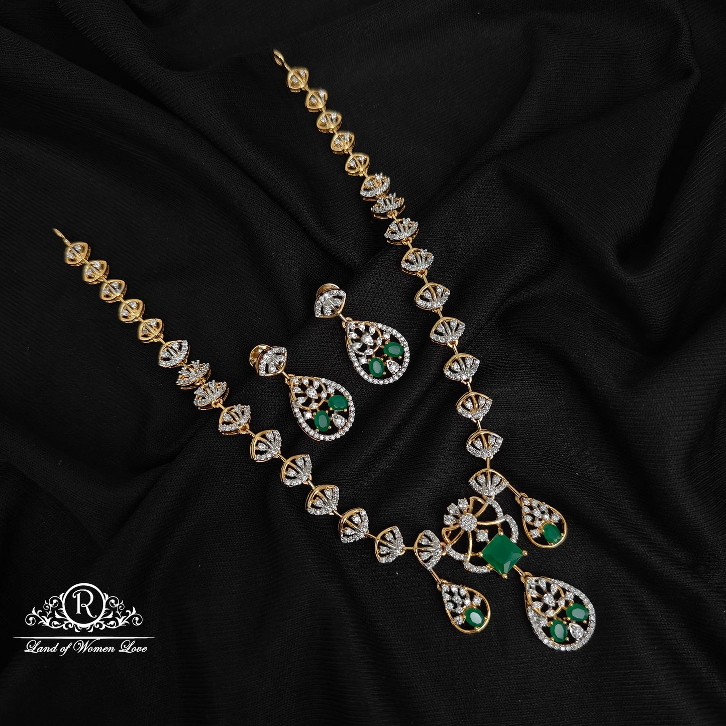 92.5-SILVER DIAMOND FINISHING NECKLACE WITH EARRINGS-RCZ1090