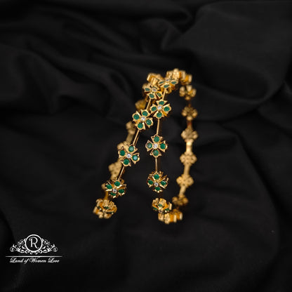 92.5-SILVER GREEN STONE FLOWER BANGLES-RCZ985