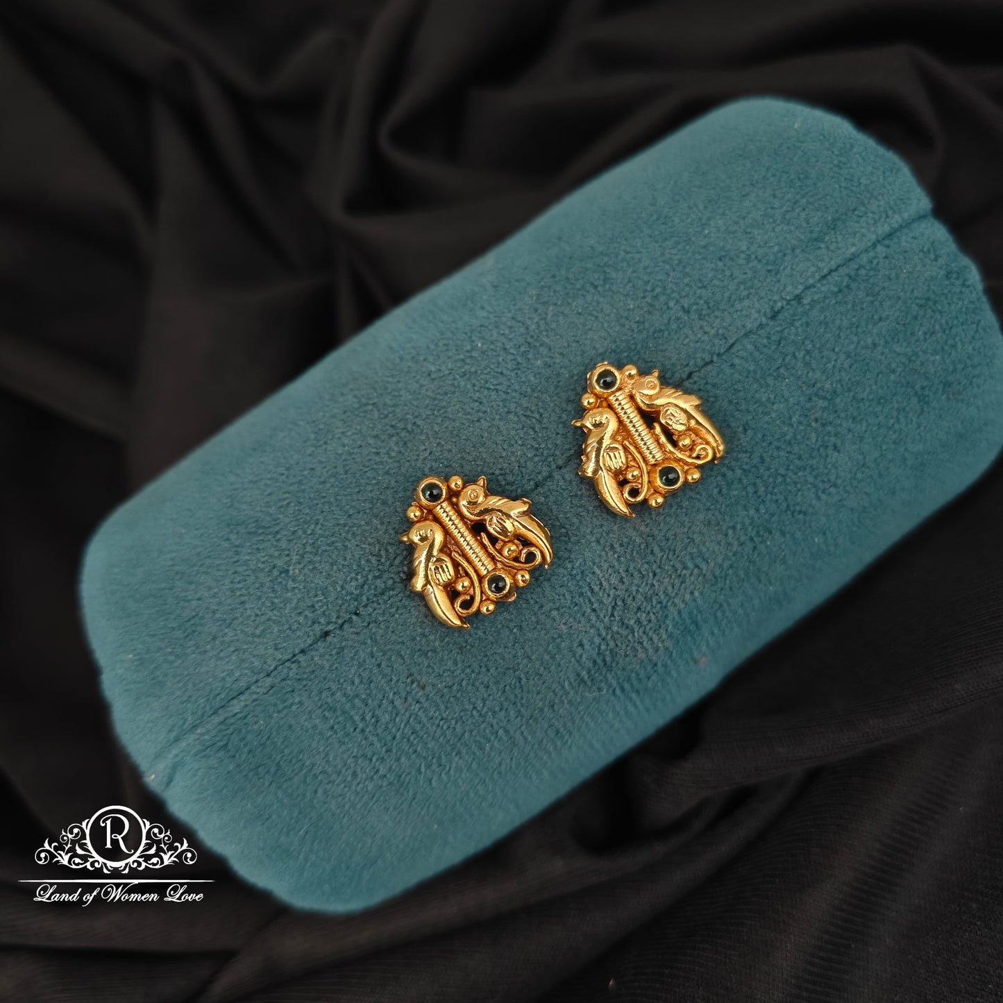 92.5-SILVER SMALL STUDS-RCM1495