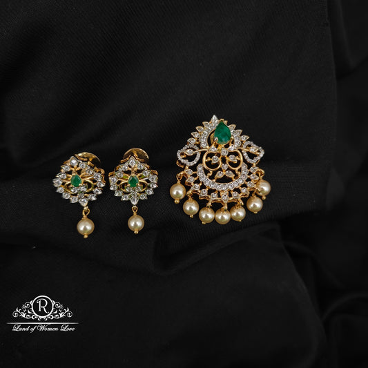 92.5 SILVER DIAMOND FINISHING EARRINGS AND PENDANT SET-RCZP015