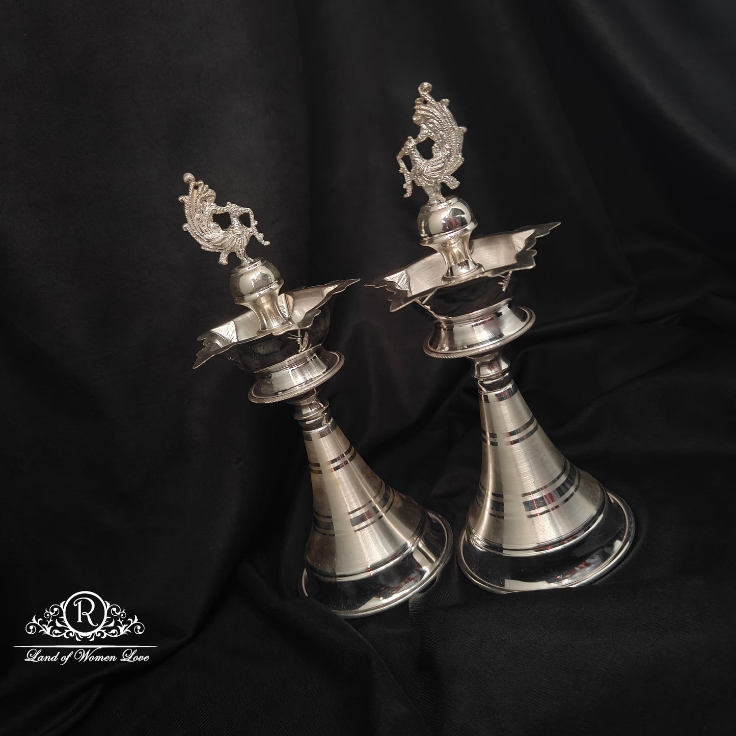 SILVER DEEPAM STAND SET-RCRS063