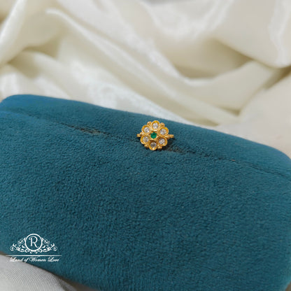 92.5 Silver flower design with green stone nosepin-RCR096