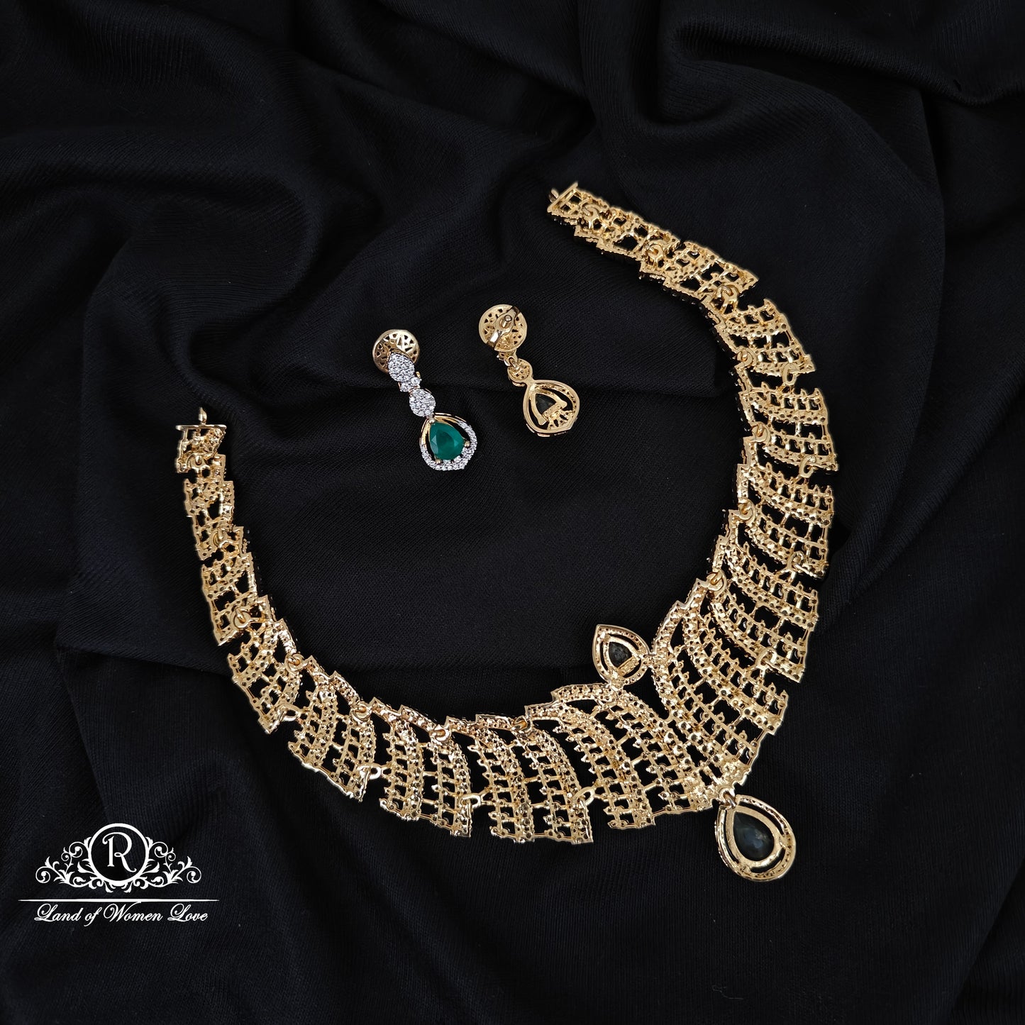 92.5 SILVER DIAMOND FINISHING NECKLACE WITH EARRINGS SET-RCM1446