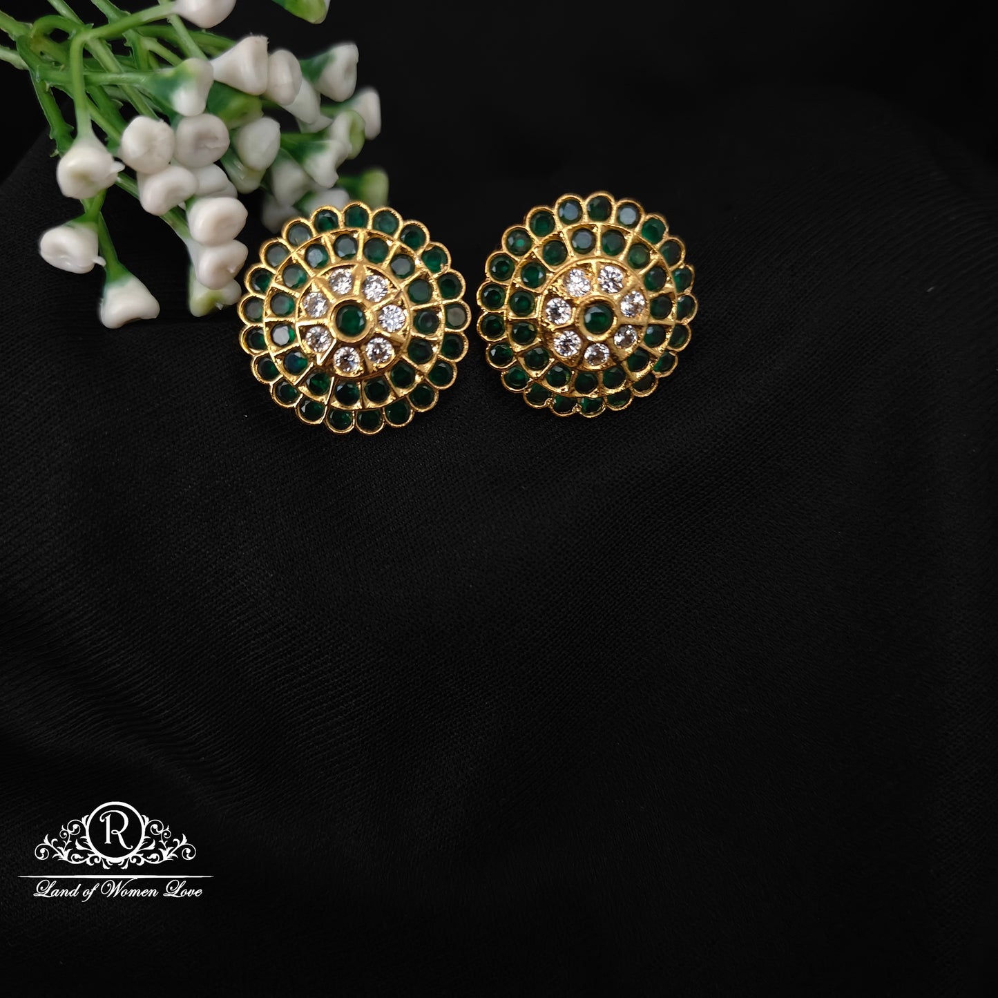 92.5  SILVER WHITE STONE AND GREEN STUDS -RCM1388