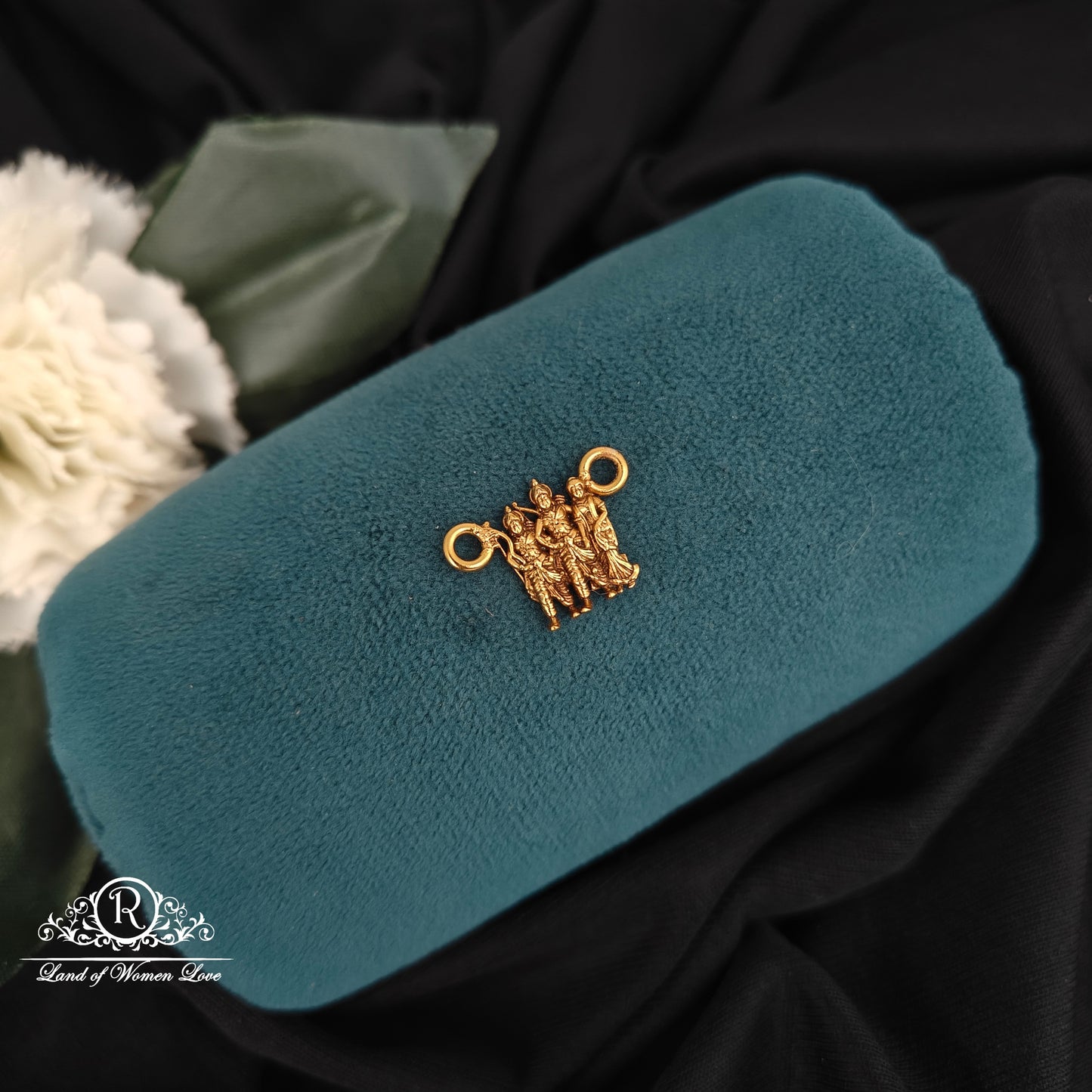 92.5-SILVER RAMPARIVAR MALA LOCKET -RCM1513