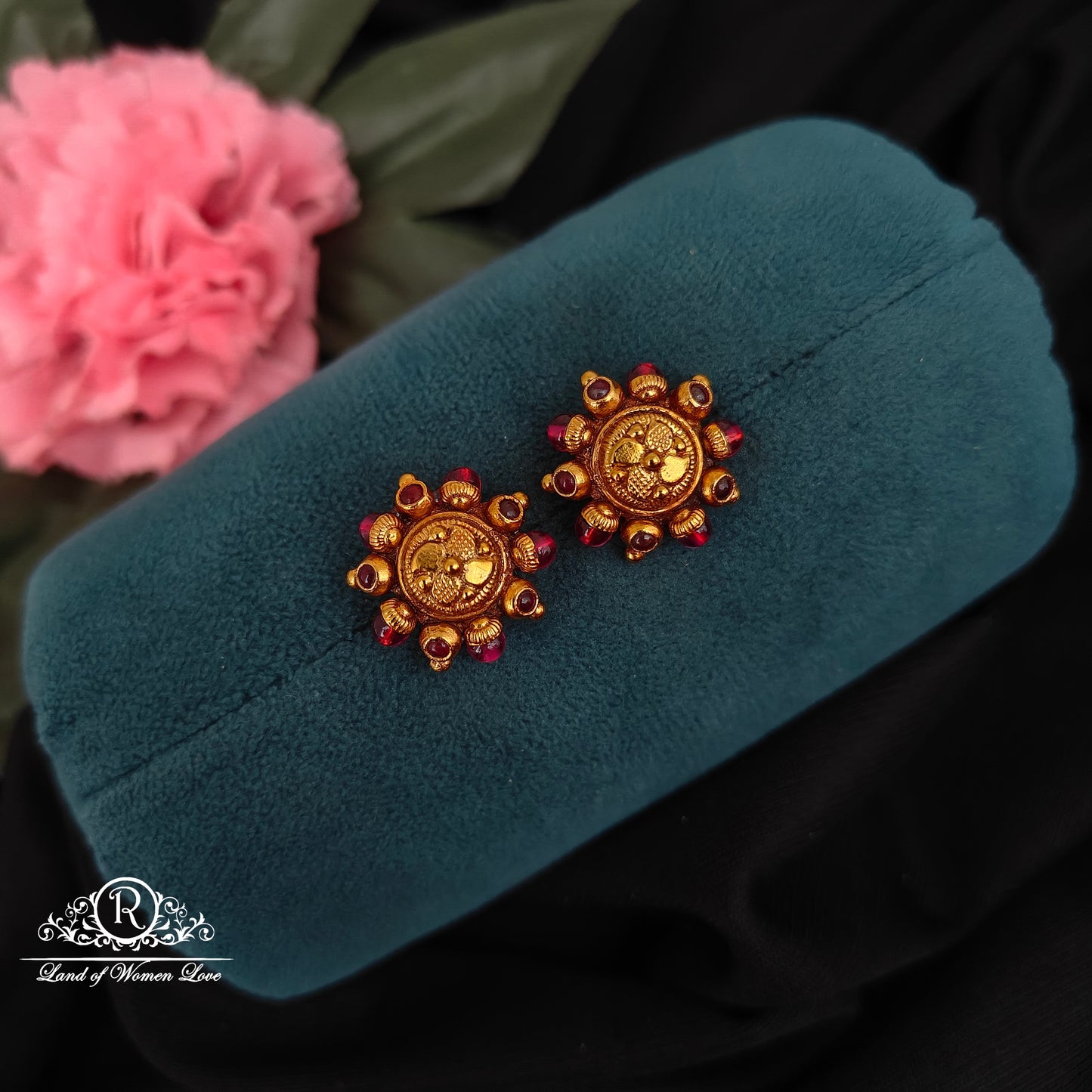 92.5-SILVER STUDS -RCZ1023